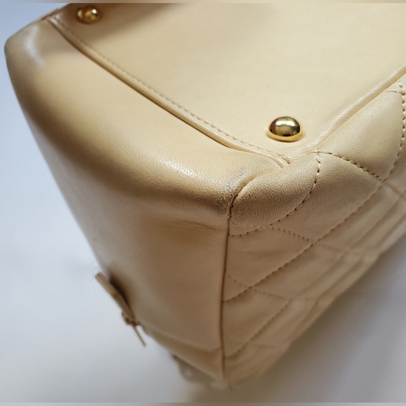 (SALE)Chanel Lambskin CC Logo Chain Strap Hobo Bag ▶️ Part1 - Picture 13 of 16